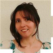 Esperienza di lavoro reale nel mondo dello sviluppo web (siti web) e nella grafica (compresa user esperienze).